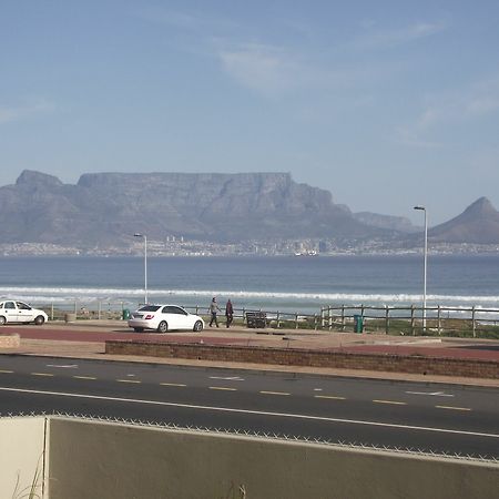 Blouberg Beachfront Accommodation Bloubergstrand Kültér fotó