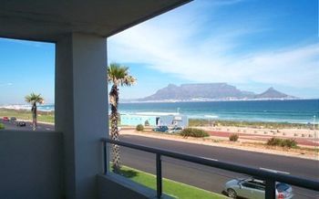 Blouberg Beachfront Accommodation Bloubergstrand Kültér fotó