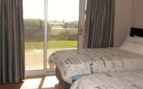 Blouberg Beachfront Accommodation Bloubergstrand Kültér fotó